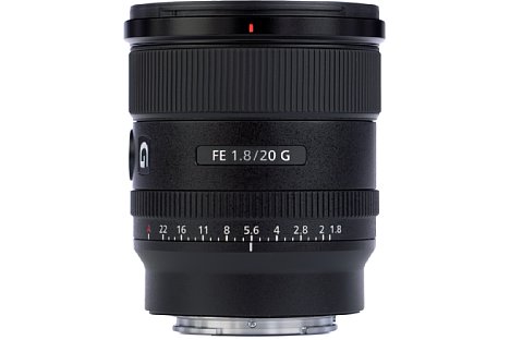Bild Das Sony FE 20 mm F1.8 G (SEL20F18G) besitzt einen praktischen Blendenring mit der Möglichkeit, die Rastung abzuschalten ("De-Click"). [Foto: MediaNord]