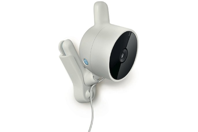 Bild Philips Avent SCD 610 Digitales Video-Babyphone: Die Kamera eingesetzt in die Wandhalterung. [Foto: Philips]