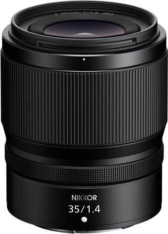 Bild Das Nikon Z 35 mm F1.4 ist kaum größer und schwerer als sein F1,8-Pendant, kostet aber sogar weniger. [Foto: Nikon]