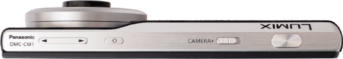 Bild Die Oberseite des Panasonic Lumix DMC-CM1 mit Lautstärkewippe, Ein/Aus-Taster, Kamera-Schiebetaster und zweistufigem Auslöser. [Foto: Panasonic]
