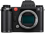 Die Leica SL3-S bietet die Sensor- und Aufnahmetechnik der Panasonic S5IIX: 24 Megapixel BIS-CMOS-Sensor, Bildstabilisator, HighRes-Shot und Phasen-Hybrid-Autofokus sowie 6K30 Open Gate und 4K60 Video. [Foto: Leica]