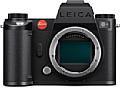 Die Leica SL3-S bietet die Sensor- und Aufnahmetechnik der Panasonic S5IIX: 24 Megapixel BIS-CMOS-Sensor, Bildstabilisator, HighRes-Shot und Phasen-Hybrid-Autofokus sowie 6K30 Open Gate und 4K60 Video. [Foto: Leica]