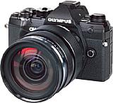 Olympus OM-D E-M5 Mark III mit 12-40 mm 2.8 ED. [Foto: MediaNord]