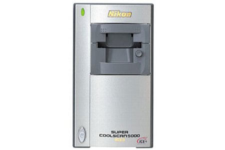 Nikon Super Coolscan LS-5000 ED – Diascanner (alt) auf