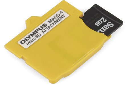 Olympus MASD-1 microSD Adapter [Foto: Medianord e.K.]