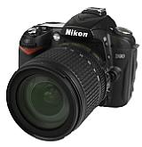 Nikon D90 mit Nikon AF-S Nikkor 18-105 mm 1:3.5-5.6 G ED [Foto: MediaNord]