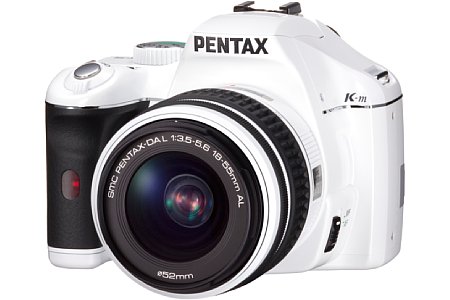 Pentax K-m mit DAL1855 [Foto: Pentax]