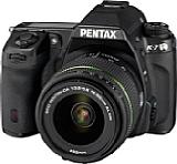 Pentax K-7 mit DA 18-55mm WR [Foto: Pentax]