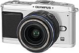 Olympus Pen E-P1 mit Objektiv MFT 14-42mm [Foto: Olympus]