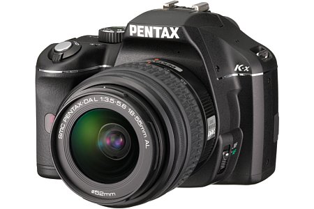 Pentax K-x mit SMC Pentax-DA L 1:3.5-5.6 18-55 mm AL [Foto: MediaNord]