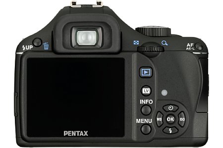 Pentax K-x mit DA-L 18-55 [Foto: Pentax]