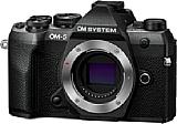 Mit 20 Megapixeln Auflösung, 2-fachem Crop, 121 Phasen-AF-Punkten samt Gesichts- und Augenerkennung sowie dem Bildprozessor TurePic IX sind bei Autofokus, Bildqualität und Performance der OM System OM-5 Mark II keine Änderungen zur OM-5 zu erwarten. [Foto: OM System]