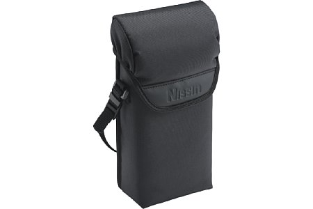 Nissin PS 8 in Tragetasche [Foto: Nissin]