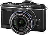 Olympus Pen E-P2 mit ZUIKO DIGITAL 14-42 mm 1:3.5-5.6 [Foto: Olympus]