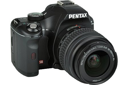 Pentax K-x mit SMC Pentax-DA L 1:3.5-5.6 18-55 mm AL [Foto: MediaNord]