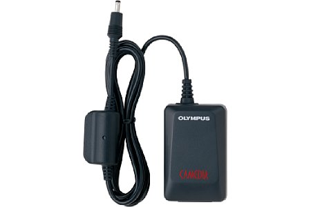 Olympus F-1AC Netzadapter [Foto: Olympus]