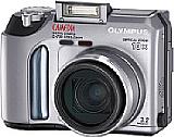 Olympus C-730 Ultra Zoom [Foto: Olympus] [Foto: Foto: Olympus]