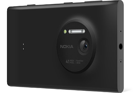 Das Nokia Lumia 1020 gibt es in drei Farbvarianten: Weiß, Gelb und Schwarz. [Foto: Nokia]