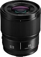 Mit einer Länge von 8,2 und einem Durchmesser von 7,4 Zentimetern ist das Panasonic S 35 mm F1.8 (S-S35E) genauso groß wie das 24 mm F1.8, das 50 mm F1.8 und das 85 mm F1.8. Auch das Filtergewinde ist mit 67 Millimetern identisch. [Foto: Panasonic]