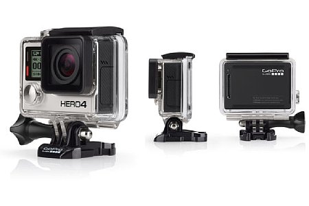 Die GoPro Hero 4 Silver Edition im Unterwassergehäuse. Von Vorne sieht man keinen Unterschied zur Black Edition. Die beiden Kontrolleuchten (bei der Hero 3 Generation noch rechts neben dem großen Druckknopf) sind jetzt neben dem LC-Display. [Foto: GoPro]