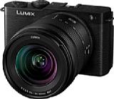 Panasonic Lumix DC-S9 mit 20-60 mm. [Foto: Panasonic]