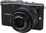 Samsung NX100 mit 1:3.5-5.6 20-50mm ED i-Function  [Foto: MediaNord]