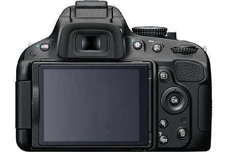 Nikon D5100 mit 18-55 mm 1:3.5-6.6 G VR [Foto: Nikon]