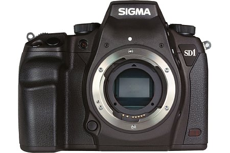 Sigma SD1 mit 17-50 mm 2.8 EX DC OS HSM [Foto: MediaNord]