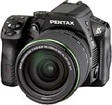 Pentax K-30 mit 18-55 [Foto: Pentax]