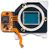 Olympus E-1 Sensor mit Ultraschallreinigungseinheit [Foto: Olympus]