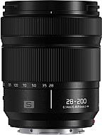 Mit einer Länge von 9,3 und einem Durchmesser von 7,7 cm ist das Panasonic S 28-200 mm F4-7.1 Macro OIS (S-R28200E) das kleinste Vollformat-Reisezoom (ab 7-fachem Zoomfaktor) der Welt. Sein geringes Gewicht von 413 g ist ebenfalls rekordverdächtig. [Foto: Panasonic]