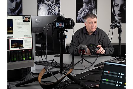 Ernst Ulrich Soja bei der Produktion des Schulungsvideo 'Olympus Fortgeschrittenenseminar'. [Foto: MediaNord]