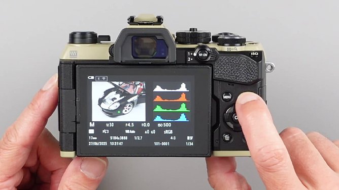 Screenshot aus dem Schulungsvideo für Einsteiger Extra OM System OM-5 Mark II. [Foto: MediaNord]