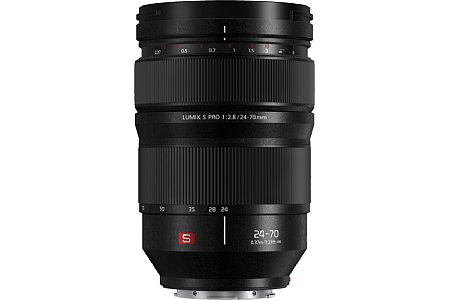 Panasonic Lumix S Pro 24-70 mm F2.8 (S-E2470). [Foto: Panasonic]