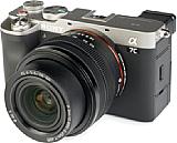 Sony Alpha 7C mit FE 28-60 mm 4-5.6. [Foto: MediaNord]