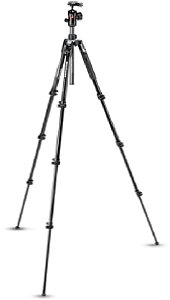 Das Manfrotto Befree Advanced (MKBFRLA4BK-BH) erreicht eine Arbeitshöhe von 151 cm mit ausgefahrener Mittelsäule und Stativkopf. [Foto: Manfrotto]