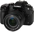 Panasonic Lumix DMC-G81 mit 12-60 mm. [Foto: MediaNord]