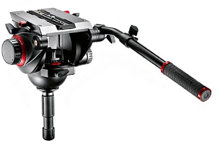 Manfrotto Videokopf 509 mit Nivellierhalbkugel aus dem Set mit Stativ 645 Fast Twin Carbon (MVK509TWINFC). [Foto: Manfrotto]