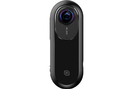 Durch ihre clevere Bauform kann die kleine Insta360 One Panoramakamera sowohl bequem in der Hand gehalten werden als auch auf Aufsteckkamera für ein Smartphone verwendet werden. [Foto: Insta360]