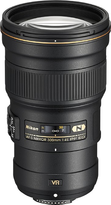 Testbericht: Nikon AF-S 300 mm 4 E PF ED VR - digitalkamera.de