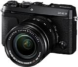 Fujifilm X-E3 mit XF 18-55 mm 2.8-4 R LM OIS. [Foto: Fujifilm]