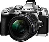 Die Olympus OM-D E-M1 bekommt mit dem Firmwareupdate 3.1 eine feiner einstellbare Belichtungsvorschau sowie einen Restlichtverstärker. [Foto: Olympus]