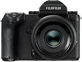 Die Fujifilm GFX 50S bietet einen 44 mal 33 Millimeter großen Mittelformatsensor mit einer Auflösung von 51,4 Megapixeln. [Foto: Fujifilm]