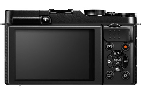 Fujifilm X-A1 mit Fujinon XC 16-50 mm [Foto: Fujifilm]