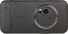 Auf der Rückseite des Asus ZenFone Zoom nimmt das Kameramodul prominent seinen Platz ein. An dieser Stelle ist das Gerät knapp 12 mm dick. Zum Rand hin wird es dann zunehmend dünner. [MediaNord]