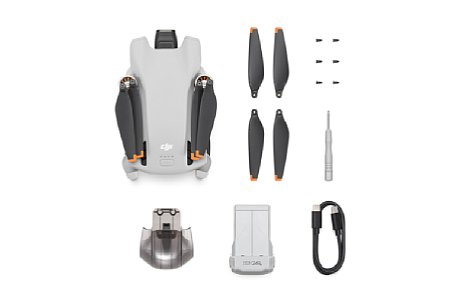 Lieferumfang der DJI Mini 3 in der Version 'nur Drohne'. Hier ist keine Fernbedienung dabei. Ideal für Leute, die schon eine passende DJI Fernsteuerung haben. Der Preisunterschied zur Version mit der RC-N1-Fernsteuerung ist allerdings gering. [Foto: DJI]