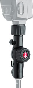 Manfrotto MLH1HS Blitzhalterung mit Neigegelenk. [Foto: Manfrotto]