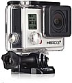 Das neue Schutzgehäuse der GoPro Hero-Serie ist deutlich schlanker und leichter als die alte Version. Dafür ist es  nun allerdings nur noch 40 statt 60 Meter wasserdicht. Die jetzt deutlich größeren Tasten sehen gut aus und sind auch besser zu bedienen. [GoPro]