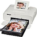 Auf der Frontseite des Canon Selphy CP1200 ist das SD-Kartenlesegerät ebenso leicht erkennbar wie auch der 2,7" Monitor. [Canon]