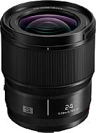 Mit einer Länge von 8,2 und einem Durchmesser von 7,4 Zentimetern ist das Panasonic Lumix S 24 mm F1.8 genauso groß wie das 50 mm F1.8 und das 85 mm F1.8. Auch das Filtergewinde ist mit 67 Millimetern identisch. [Foto: Panasonic]